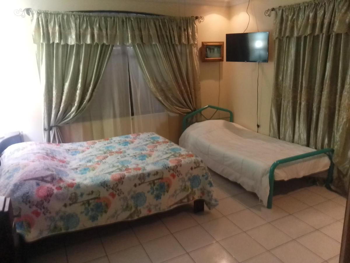 Alexander B&B Alajuela Extérieur photo