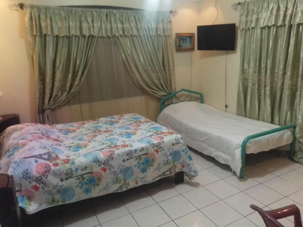 Alexander B&B Alajuela Extérieur photo